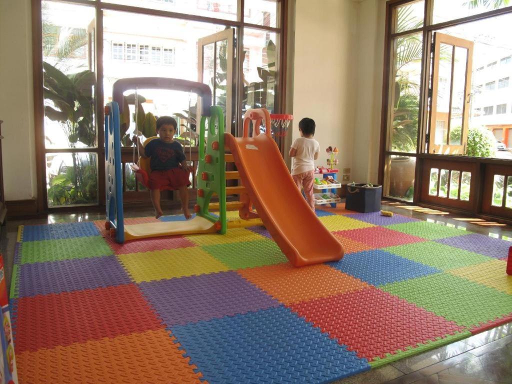 Dusit Hotel Sakon Nakhon Exterior foto
