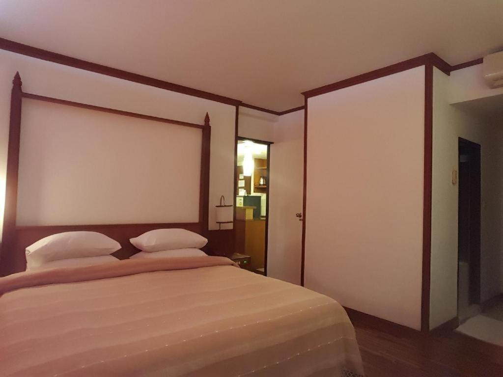 Dusit Hotel Sakon Nakhon Exterior foto